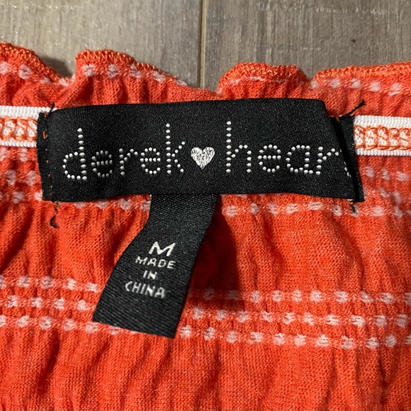 NWT- DEREK HEART ORANGE/RED CROP TOP 💕 - Picture 4 of 4